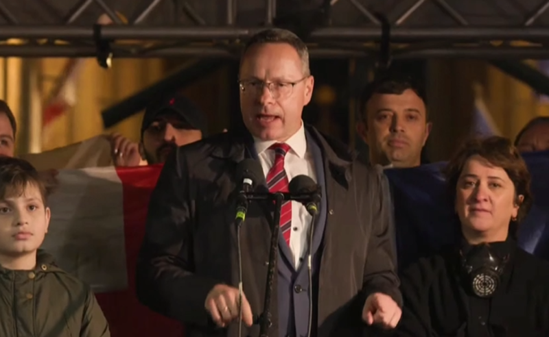 ვამბობთ, რომ ეს პუტინის კანონია და ჩვენ უნდა გავაჩეროთ პუტინი უკრაინაში და აქ, საქართველოში - ჟიგიმანტასი