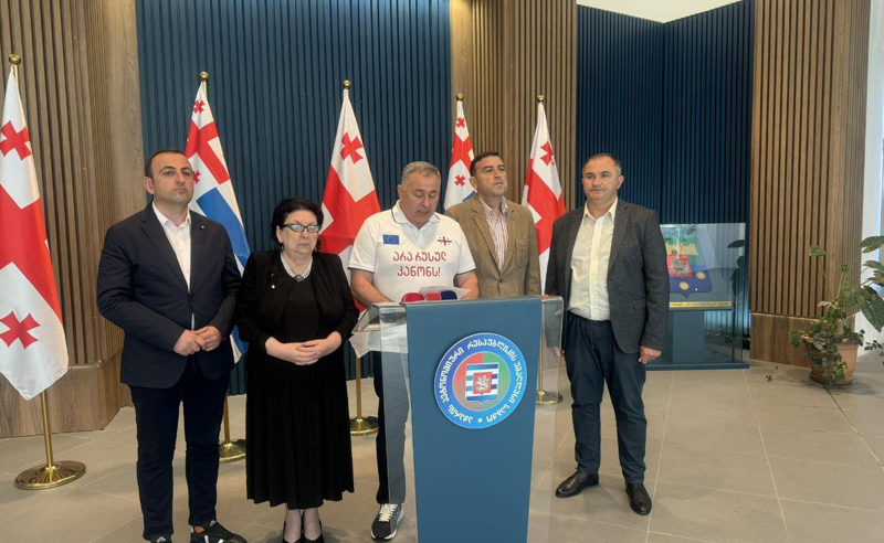 აჭარის უმაღლესი საბჭოს ოპოზიციონერი დეპუტატები  საბჭოსთან თანამშრომლობას წყვეტენ