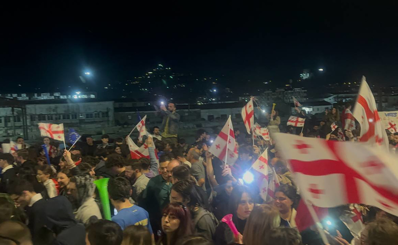 აქციის მონაწილეებმა ბათუმის ესტაკადა გადაკეტეს