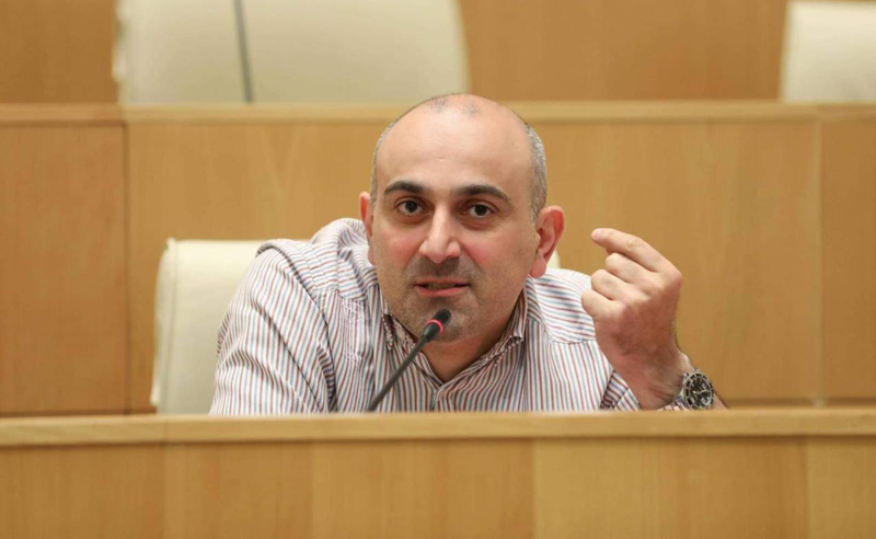 "ვენეციის კომისიამ ჩვენი, გირჩის პოზიცია გაიმეორა და თქვა, რომ ეს კანონი გაიწვიეთო" - რაქვიაშვილი