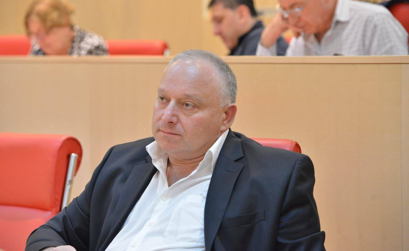 "ოცნების" დეპუტატი ამტკიცებს, რომ „ოფშორების კანონი“ ფულს საერთოდ არ ეხება