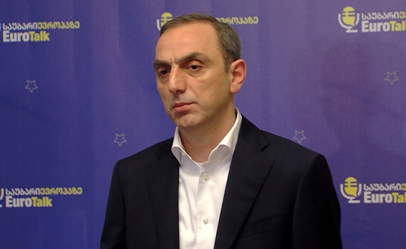 ყველაფერი უნდა გავაკეთოთ, რათა უკანონოდ დაკავებულებს ფინანსურად და მორალურად დავეხმაროთ - ქადაგიძე