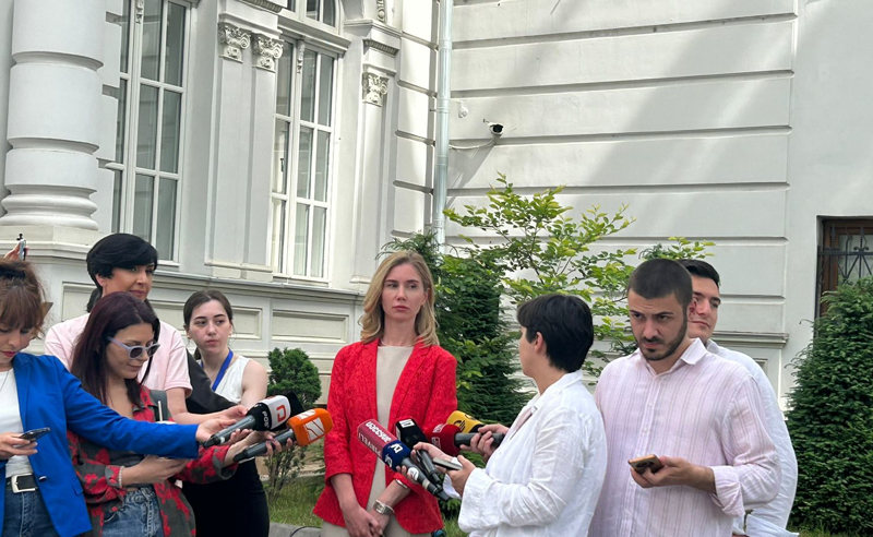 ბოკუჩავა: ვუერთდებით "ქართულ ქარტიას" და ვდებთ პირობას, რომ გამარჯვების შემდეგ კოალიციური, მრავალპარტიული ხელისუფლება გადადგამს ყველა ნაბიჯს იმისთვის, რომ საქართველო დაჩქარებული წესით EU-ში გაწევრიანდეს