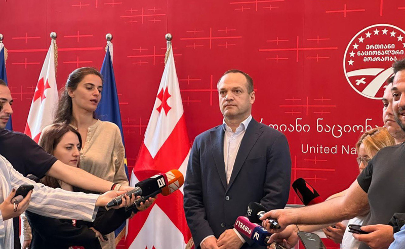 ძალიან დიდი მადლობა ლევანს თავგანწირვისთვის, დარწმუნებული ვარ თინა ბოკუჩავა ღირსეულად გაართმევს თავს ძალიან საპასუხისმგებლო პოსტს - ცისკარიშვილი