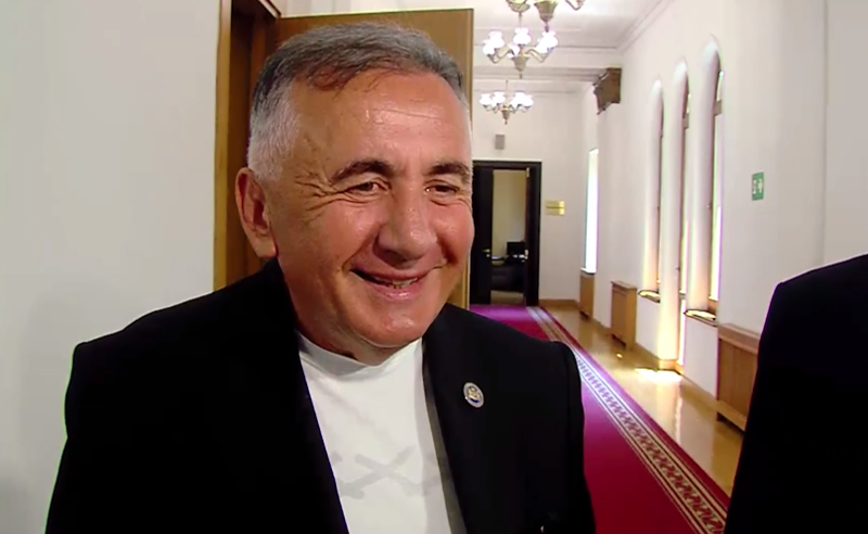 "შეიძლება ადამიანმა დაისვენა, არ შეიძლება?" - წაქაძე პარლამენტში კვორუმის არარსებობაზე