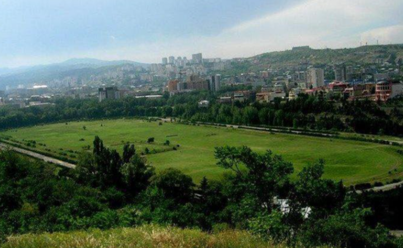 აუნთებს თუ არა თბილისის საკრებულო მწვანე შუქს იპოდრომის ტერიტორიაზე კორპუსების მშენებლობას?