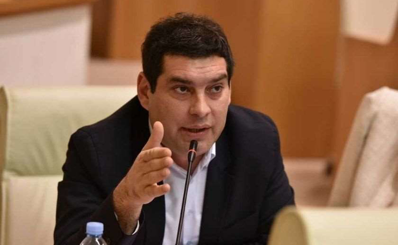 "არსებითი სხვაობაა საკუთარ ქვეყნის გადაფარებასა და მძევლად აყვანას შორის" - დავითულიანი