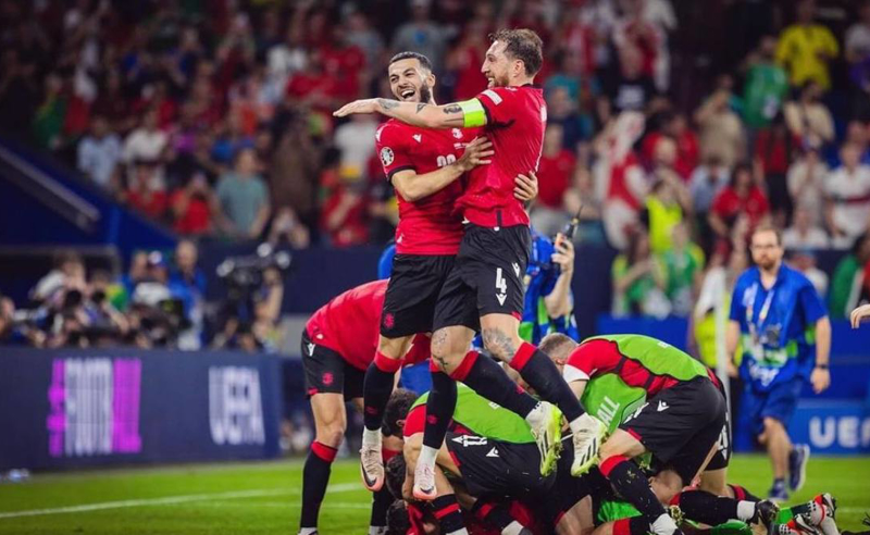 იცოდეთ, რომ გული და ფიქრები თქვენთან ერთად იყო - რას წერს გიორგი მიქაუტაძე