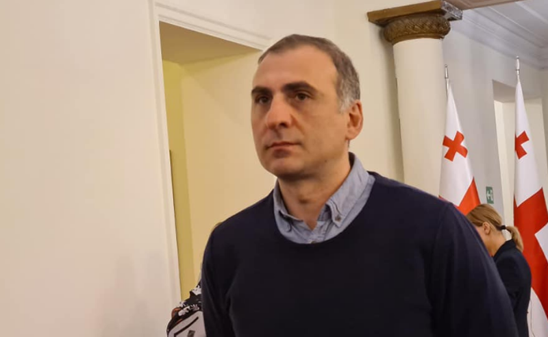  შსს თავს იდებილებს, გული მერევა ამ შენობაში რომ ვარ - ელისაშვილმა პროტესტის ნიშნად სასამართლო პროცესი დატოვა