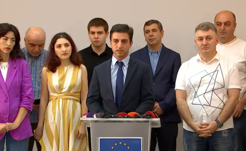 რუსული კანონის წინააღმდეგ 121 არასამთავრობო და მედიაორგანიზაცია საკონსტიტუციოს მიმართავს