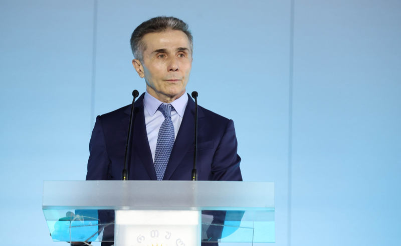 „ქართული ოცნება“: ბიძინა ივანიშვილს კორონავირუსი გაურთულდა და მკურნალობის კურსს გადის 