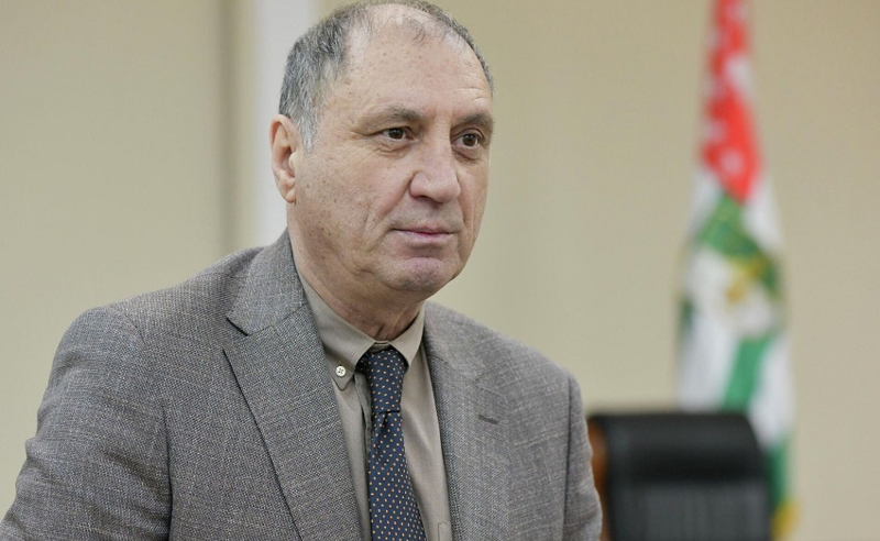 სერგეი შამბას მტკიცებით, ოჩამჩირეში რუსული სამხედრო-საზღვაო ბაზის გახსნა არ იგეგმება