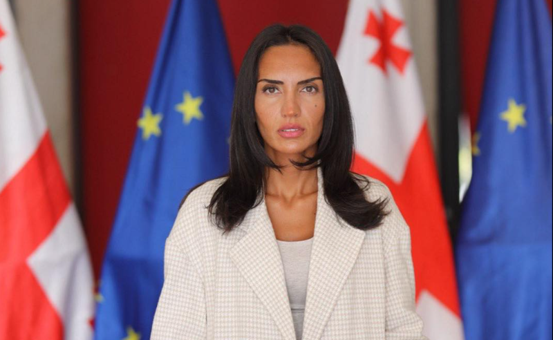 რაც უფრო ვუახლოვდებით 26 ოქტომბერს, მით უფრო მეტად აჩენს რუსული ოცნება რუსულ სახეს! - სოფო ჯაფარიძე