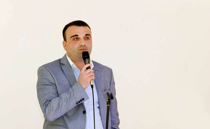 კასპის ყოფილი მერი "ოცნების" ოპოზიციაშია - მანუჩარ მერებაშვილი "ერთიანობის" კოალიციას შეუერთდა