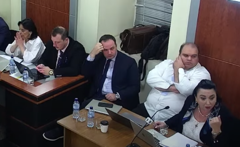 "თქვენმა რეპლიკამ ამხელა დებოში გამოიწვია სასამართლო პროცესზე" - საკონსტიტუციო სასამართლოში ხმაური და დაპირისპირებაა