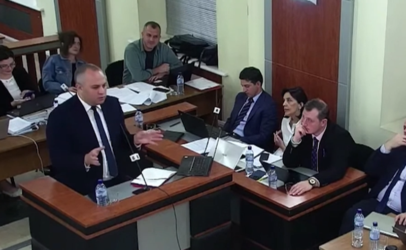 ჩვენ არ მოვითხოვთ ორგანიზაციებისგან, რომ წარადგინონ განსაკუთრებული კატეგორიის პერსონალურ მონაცემები - საჯარო მოხელე 