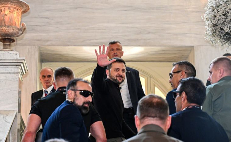 ზელენსკი იტალიაში ჩავიდა