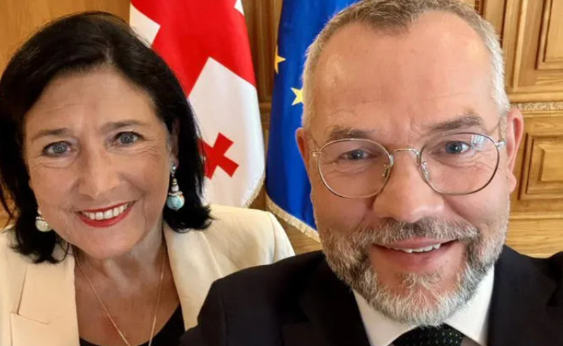 თუ მამაც პოლიტიკოსს ეძებთ, მას საქართველოში იპოვით, ის ნამდვილი გმირია - როთი ზურაბიშვილზე