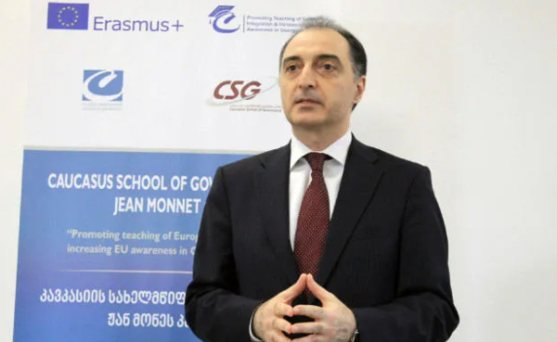 მტკივნეულია, როცა აშშ კობახიძეს ისე ეპყრობა, როგორც კანონგარეშე ქვეყნის წარმომადგენელს  - ბადრიძე