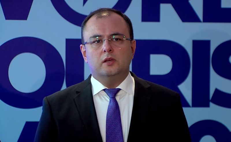 უქმნის თუ რა უხერხულობას "ოცნებას" საბჭოთა მსგავსი ბანერები? - რას ამბობს რატი ბრეგაძე 
