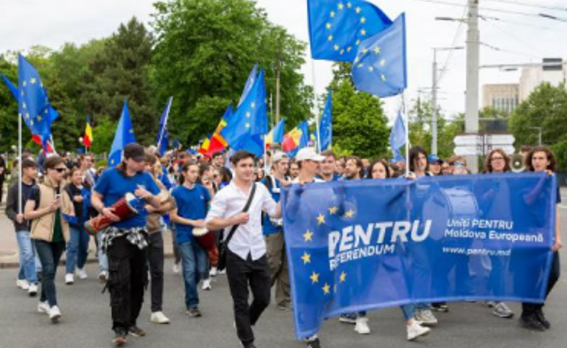 Politico: რუსეთი მოლდოვის მოქალაქეებს ქვეყნის EU-ში გაწევრიანების წინააღმდეგ ხმის მიცემისთვის ფულს უხდის  
