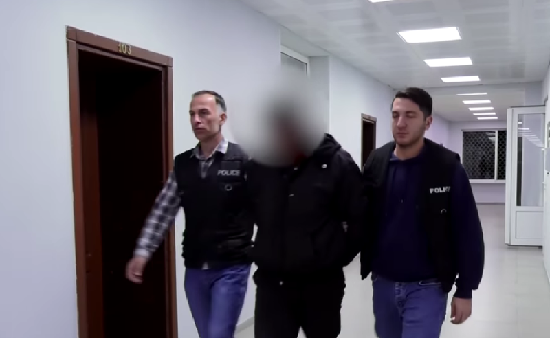 ყოფით თემაზე არსებული კონფლიქტის ნიადაგზე, მეზობელი სანადირო თოფით მოკლა - შსს-მ ერთი პირი დააკავა