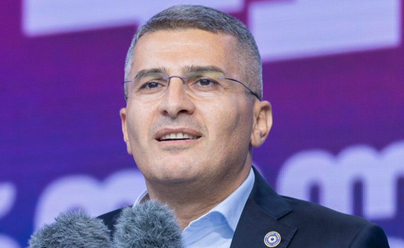 მდინარაძემ დაუშვა, რომ ხელისუფლება ოპოზიციამ შეიძლება გადაიბაროს
