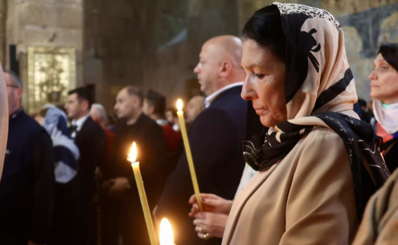 სვეტიცხოველში საზეიმო წირვას საქართველოს პრეზიდენტი ესწრება - ტაძარში ელოდებიან პრემიერსაც
