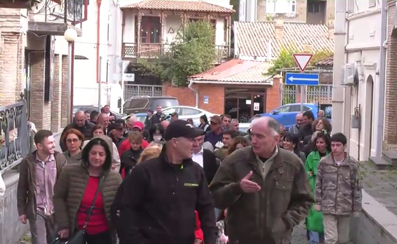 "არქიფო ივანიშვილმა გაჭირვება მოიტანა, ქარხნებიც ვერსად ვიპოვეთ" - ევროპულ მარშს გორიდანაც უერთდებიან
