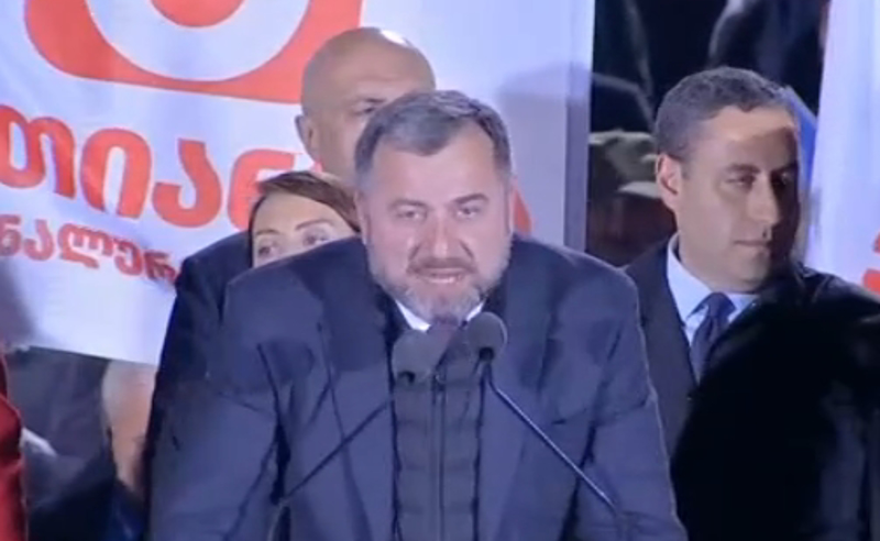 "გააფერადეთ ხუთიანი - ჩვენ ვიქნებით ის ძალა, რომელიც დაამარცხებს ბიძინა ივანიშვილს, რამდენიმე საათში გელოდებით ყველას საქართველოში მოსკოვის დასამარცხებლად!" - ჯაფარიძე