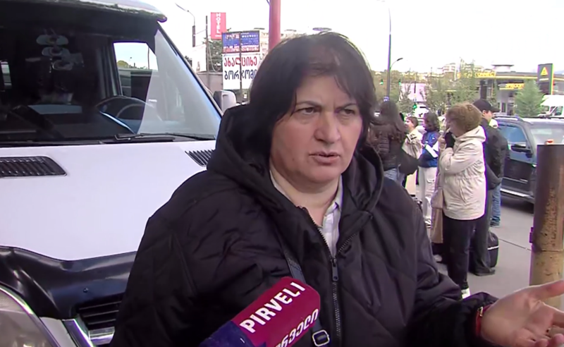 "საათებია ზუგდიდის ავტობუსს ველოდები, ხელოვნურად ხდება, საბოტაჟია თუ რა არის?" - ავტოსადგური მგზავრებით არის გადავსებული