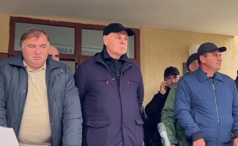 დემონსტრანტების მიერ პარლამენტის დატოვების შემდეგ, მზად ვარ გადავდგე - ბჟანია