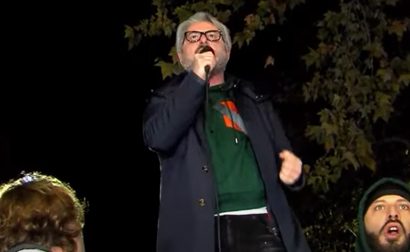 მორჩა სეირნობა, ჩვენ აქ ვდგავართ და ჩვენ აქ ვრჩებით! - ოპოზიციის ნაწილი ღამეს თსუ-სთან  გაათევს