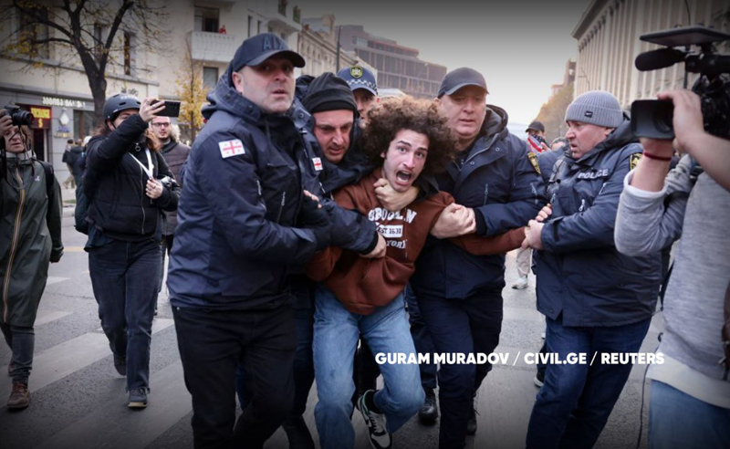 შურისძიებაა, მათეს პოლიციელისთვის ჯოხის გადარტყმას "ტენიან" - აქციაზე დაკავებულის მეგობრები