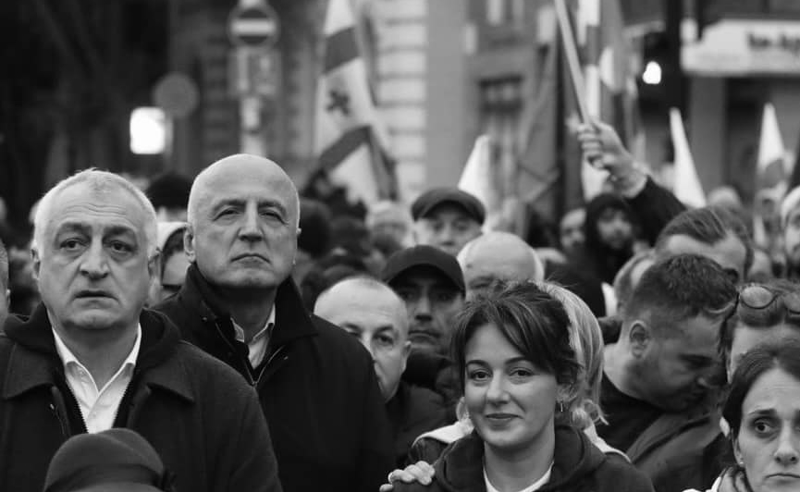 არალეგიტიმური თავყრილობა - ჯაფარიძე “ოცნების“ პარლამენტის პირველ სხდომაზე