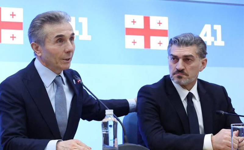 ოლიგარქის უდიპლომო  პრეზიდენტი 