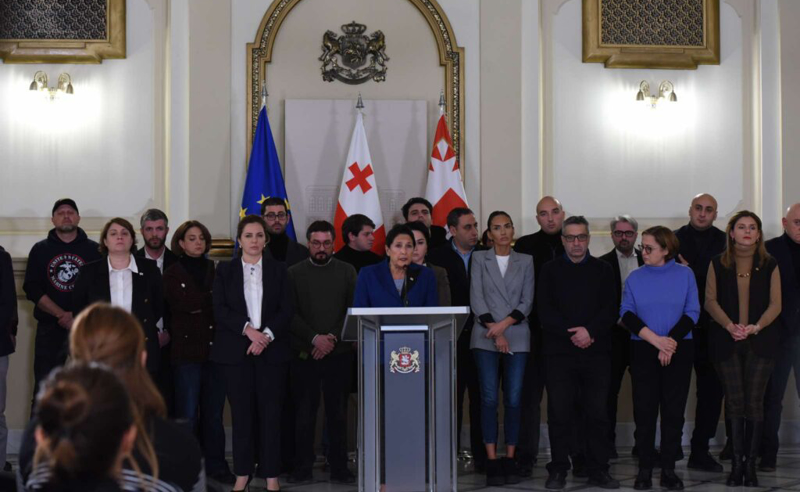 არალეგიტიმურმა ხელისუფლებამ დღეს საკუთარ ხალხს ომი გამოუცხადა - პრეზიდენტი 