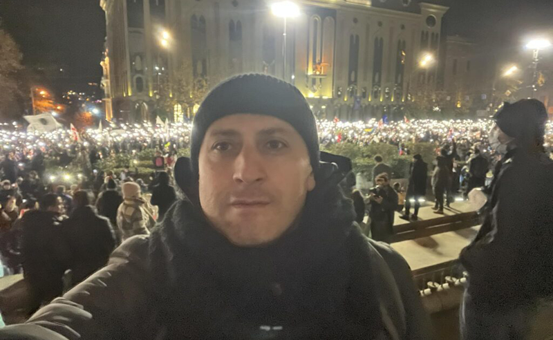 "ჩემი 17 წლის შვილი სცემეს და დაიჭირეს, ვერ ვპოულობ ცოლს და ძმიშვილს" - იურისტი