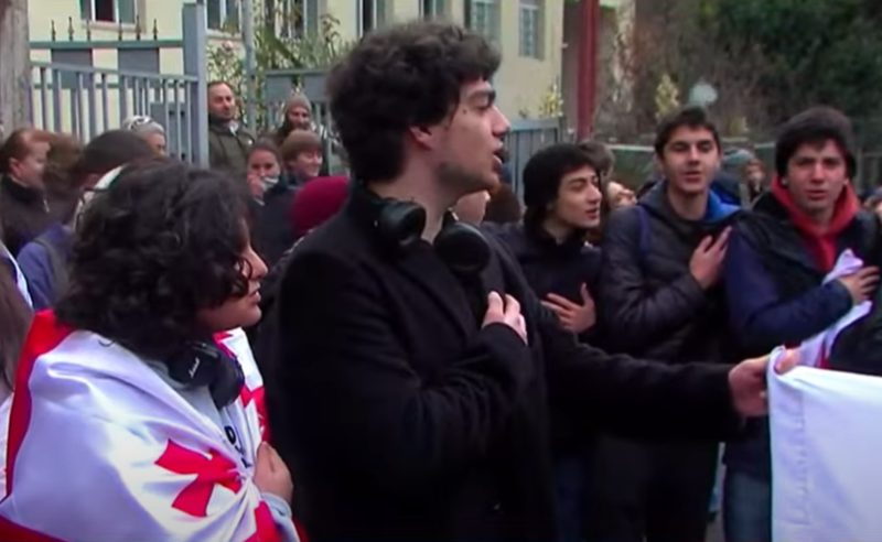 ვგმობთ ძალადობას! -  პროტესტის ნიშნად 7 სკოლა სასწავლო პროცესს აჩერებს