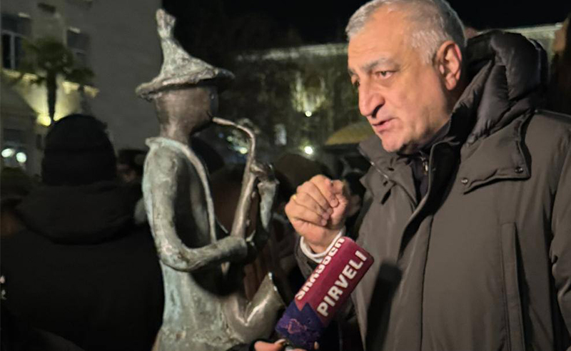მამუკა ხაზარაძე დღეს რუსთავში ადგილობრივი მოსახლეობის პროტესტს შეუერთდა  