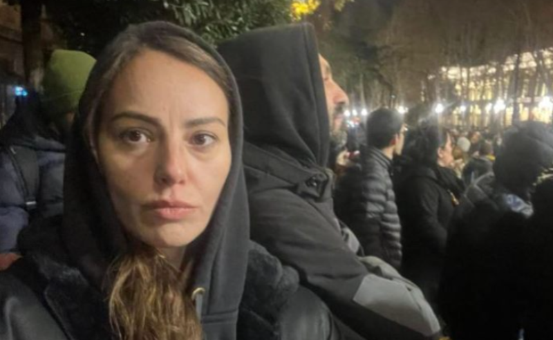 სპეცრაზმელების მიერ ნაცემი მსახიობი ნათია ბუნტური: "ჩემი ძმა დაიჭირეს"