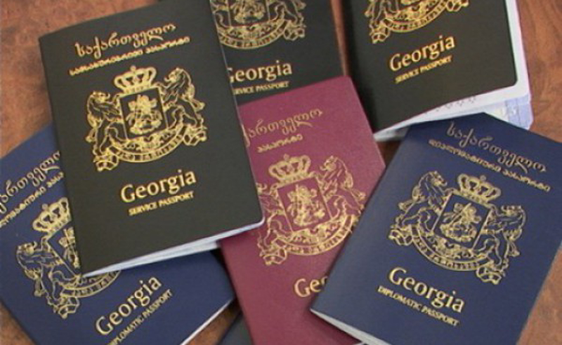 EU საქართველოს დიპლომატიური პასპორტის მფლობელებისთვის უვიზოს შეჩერებას განიხილავს