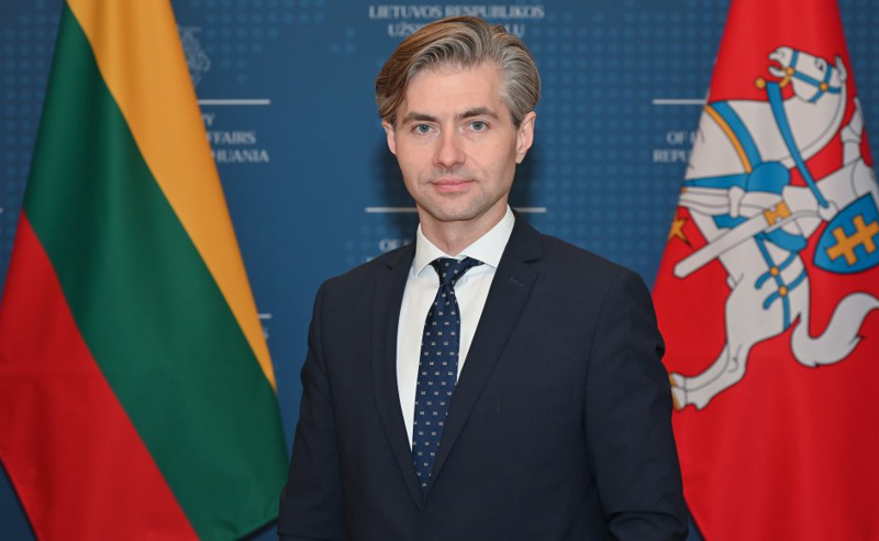 ვხედავთ, რა ხდება თბილისის ქუჩებში, მივმართავთ EU-ს, "ოცნების" პასუხისმგებელ პირებს სანქციები დაუწესოს - ლიეტუვის საგარეო საქმეთა მინისტრი