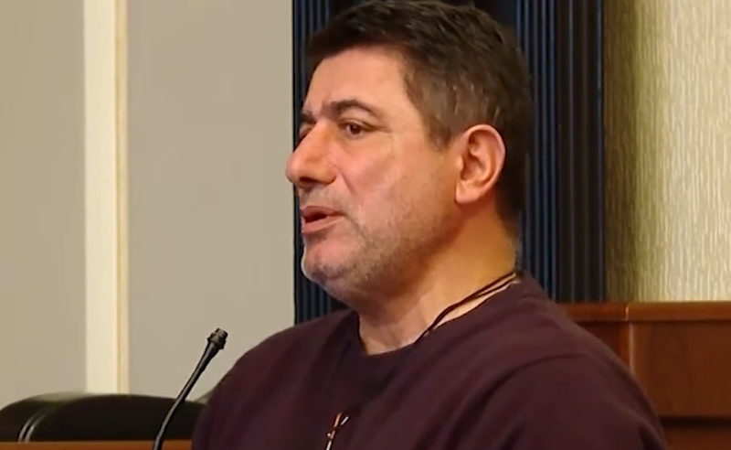 ვეფხია კასრაძე, რომელმაც  გლდანის ციხეში შიმშილობა გამოაცხადა ისეთ საკანში გადაიყვანეს, რომელსაც არც  ფანჯარა აქვს და არც გათბობა