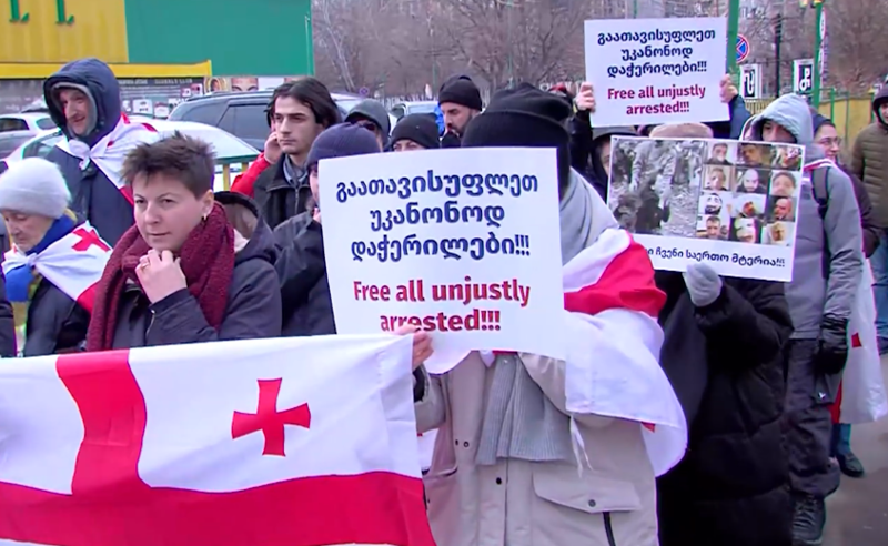 საქართველოში პროტესტის 23-ე დღეა - დიდ დიღომში და გლდანში მოქალაქეებმა მსვლელობა გამართეს