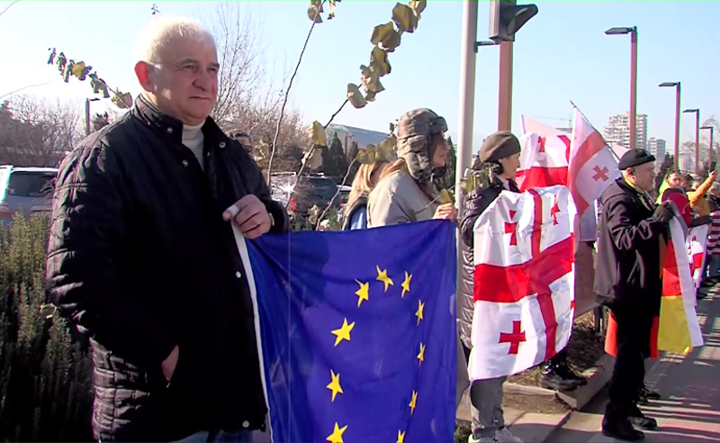 საქართველოში პროტესტის 24-ე დღეა - დიღომში და იუსტიციის სამინისტროსთან მოქალაქეებმა აქცია გამართეს