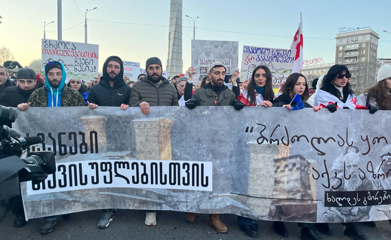 „სვანური კოშკი არასდროს იქნება „ბაშნია“ - თბილისში სვანების მარში მიმდინარეობს