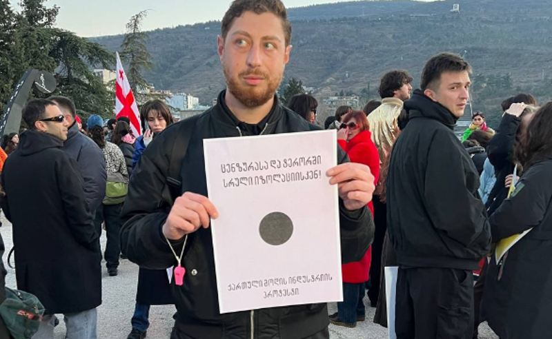 ვითხოვთ პატიმრების გათავისუფლებას, მთავრობის გადადგომას და ახალ არჩევნებს - გიორგი ქებურია 