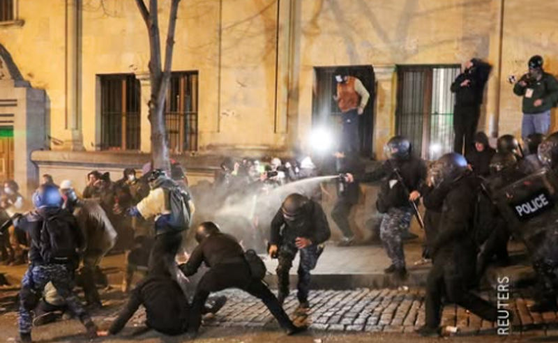 HRW: დემონსტრანტების წინააღმდეგ პოლიციის ქმედებას სადამსჯელო ხასიათი ჰქონდა