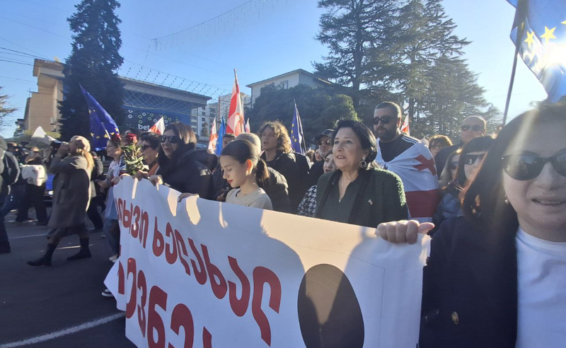 პრეზიდენტი: დღეს საქართველოში ორი მხარე არ არსებობს, არსებობს რეჟიმი და არსებობს საზოგადოება